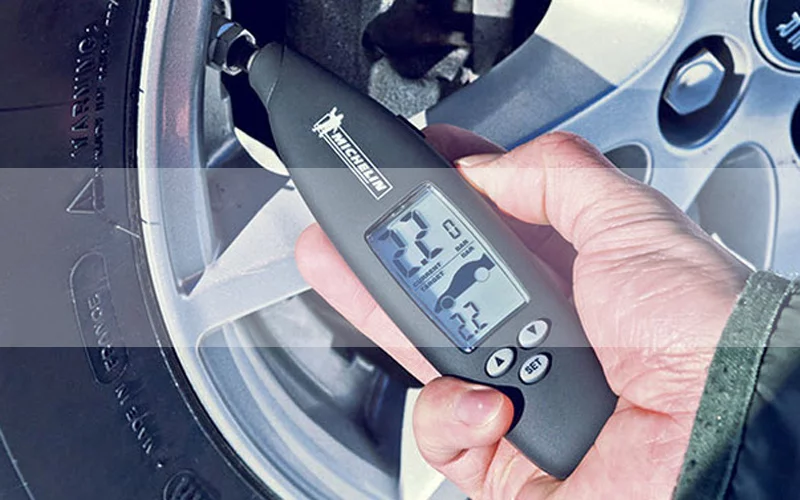 Best-Digital-Tire-Pressure-Gauge Best Digital Tire Pressure Gauge Review and Complete Guide