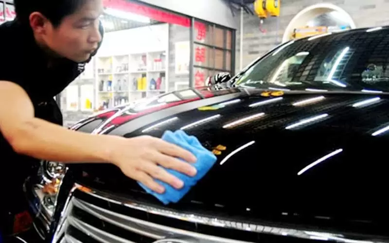 Claying-for-removing-the-ceramic How to Remove Ceramic Coating - Step by Step Complete Process