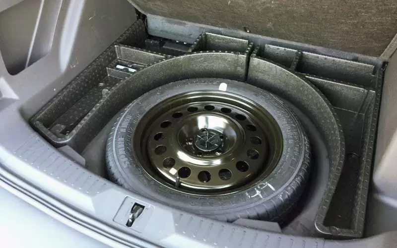 Full-size-Spare-Tire How Long Can You Drive With A Spare Tire and How to Fix It