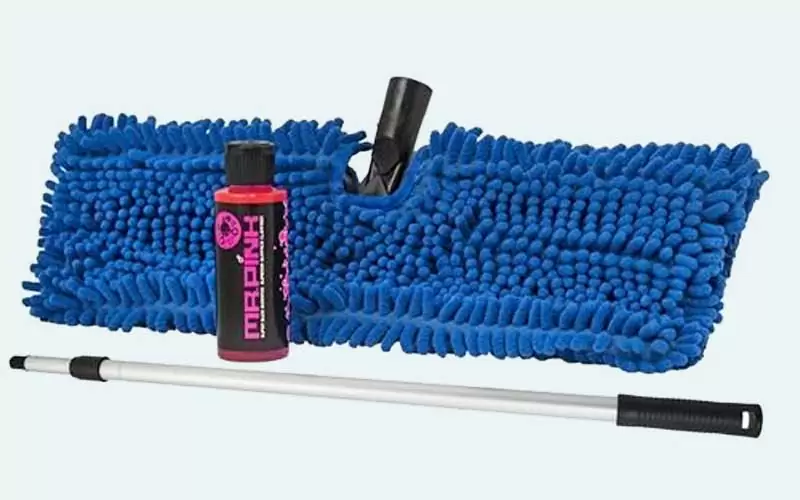 Chemical-Guys-HOL-131 Best Car Wash Mop 2020 Review and Complete Guide